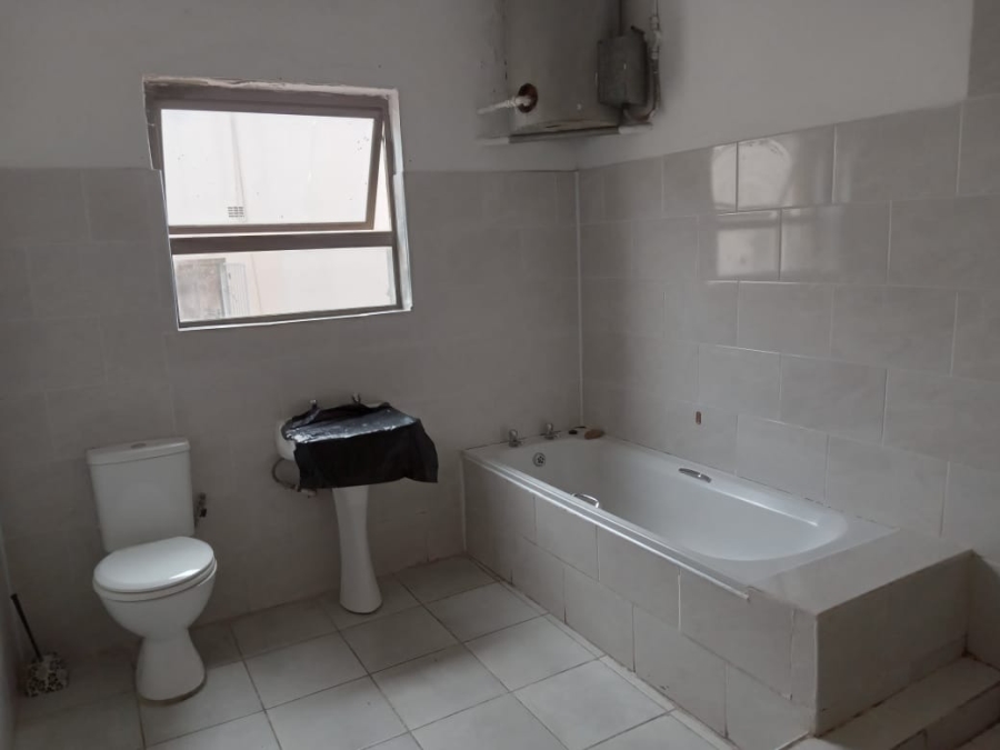 2 Bedroom Property for Sale in Southernwood Eastern Cape